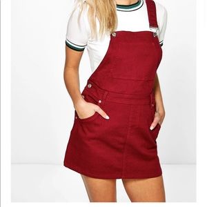 NWT Boohoo Hollie Black Denim Pinafore Dress